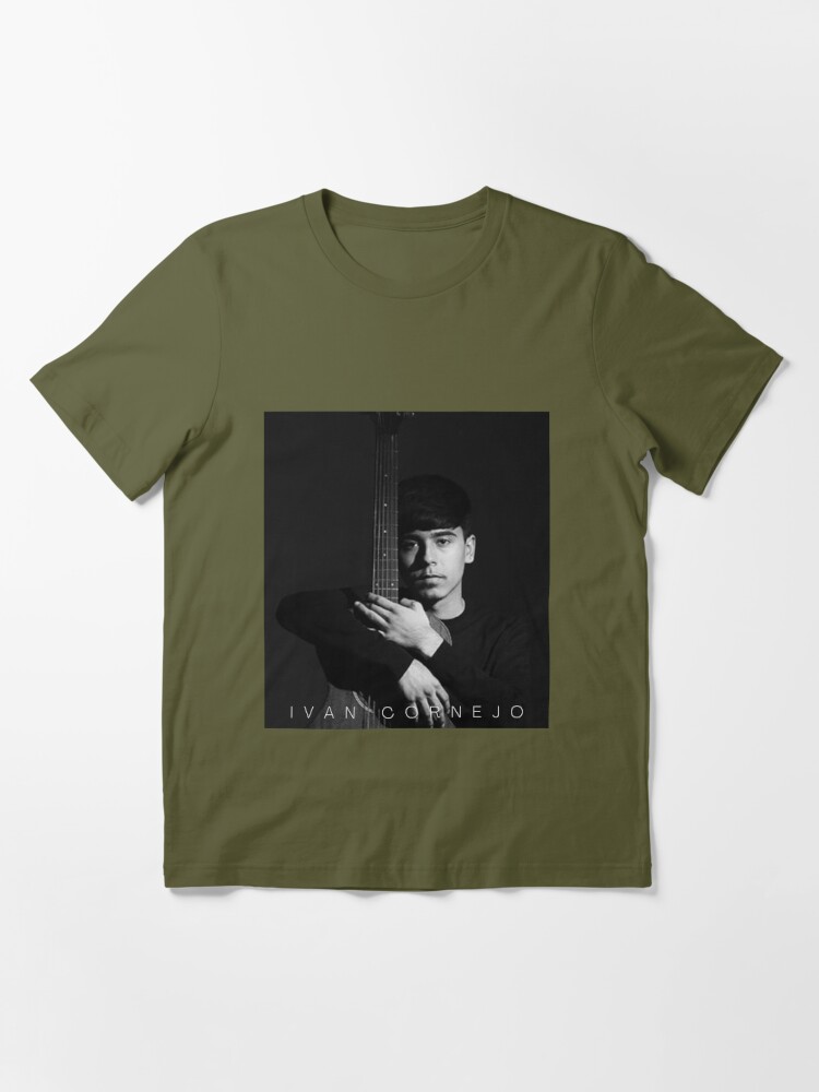 Ivan Cornejo alma vacia lovers Essential T-Shirt